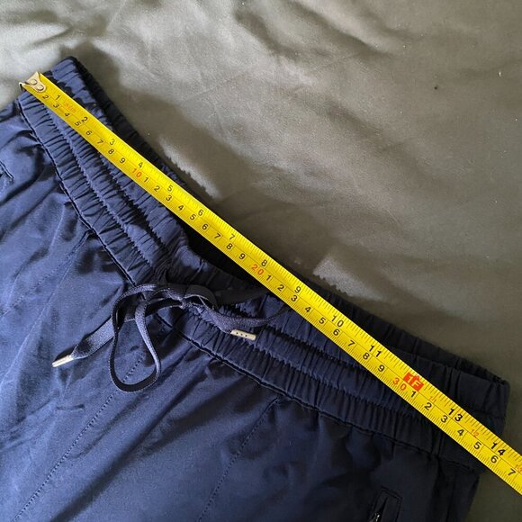 Aritzia TNA | EUC Holieway Culotte Pants in Navy Blue Size Medium - Picture 7 of 10